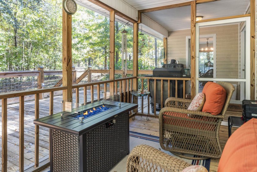 ONE LEVEL RANCH IN EXCELLENT CONDITION IN AWESOME LAKE - photo 45