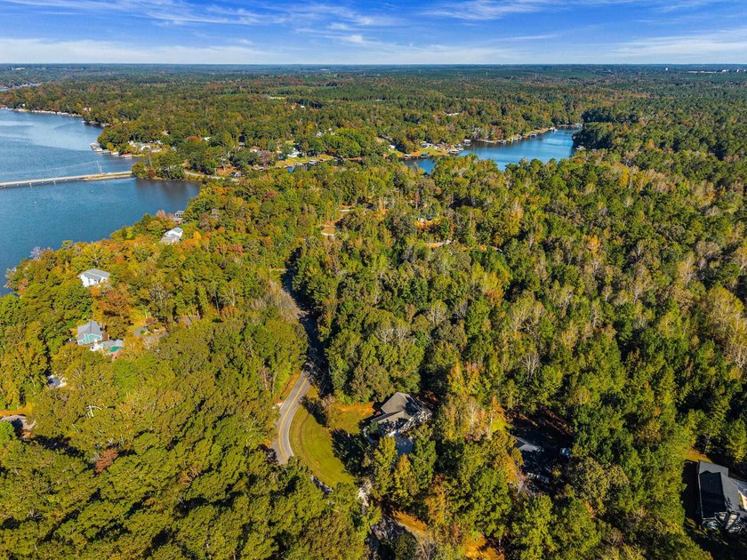 ONE LEVEL RANCH IN EXCELLENT CONDITION IN AWESOME LAKE - photo 47