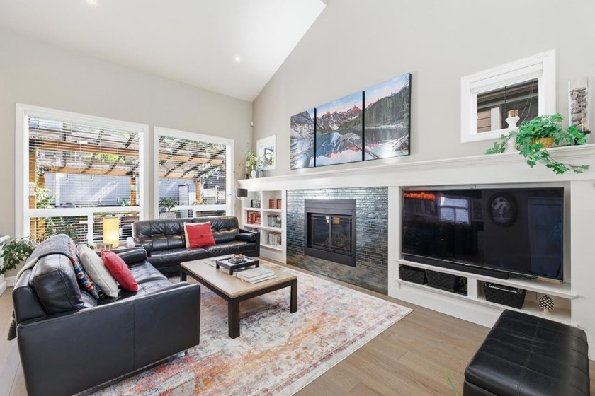 Rarely do you find a home that offers the perfect balance of - photo 3