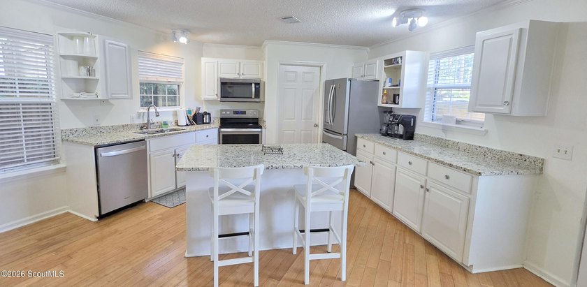 Experience the best of island living in this fully furnished - photo 11