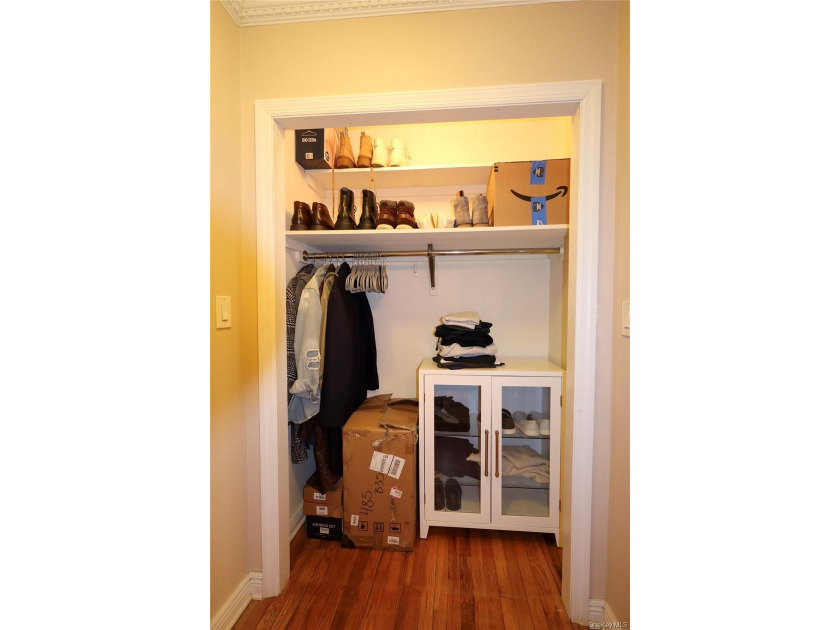 Tastefully designed, well-maintained, and impeccably clean, this - photo 13