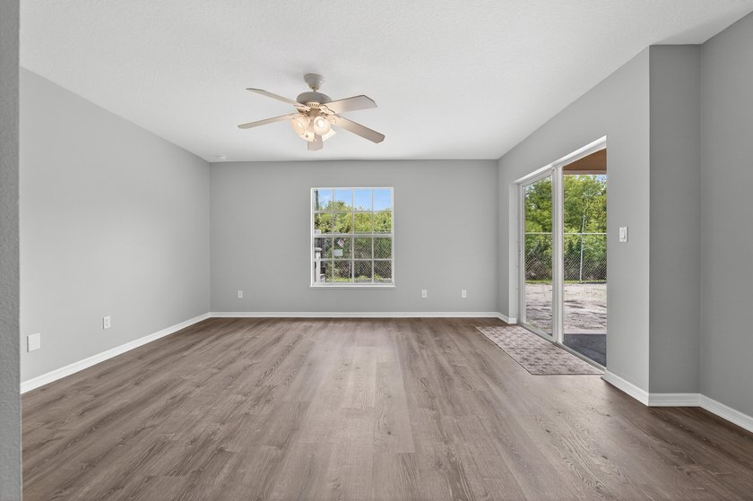 REDUCED! Welcome home to this 4 bedroom, 2 1/2 bath CBS home - photo 16