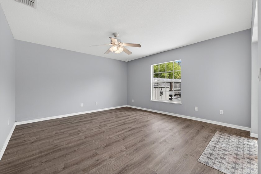 REDUCED! Welcome home to this 4 bedroom, 2 1/2 bath CBS home - photo 17