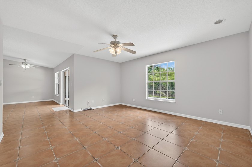 REDUCED! Welcome home to this 4 bedroom, 2 1/2 bath CBS home - photo 19