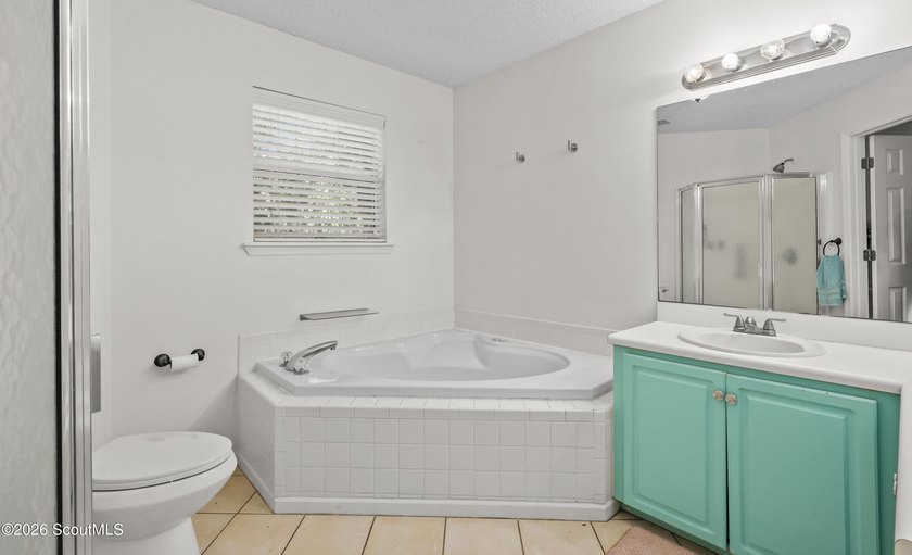 Experience the best of island living in this fully furnished - photo 20