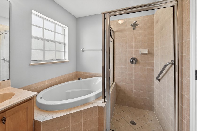 REDUCED! Welcome home to this 4 bedroom, 2 1/2 bath CBS home - photo 21