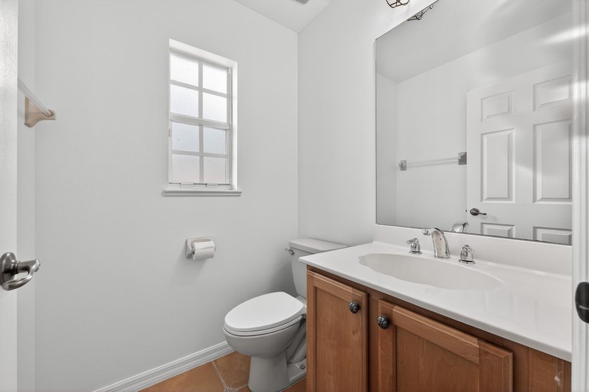 REDUCED! Welcome home to this 4 bedroom, 2 1/2 bath CBS home - photo 26