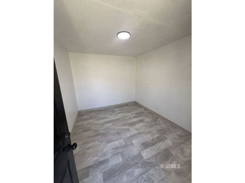 Fresh updates, flexible space, and mountain charm awaits! This - photo 9