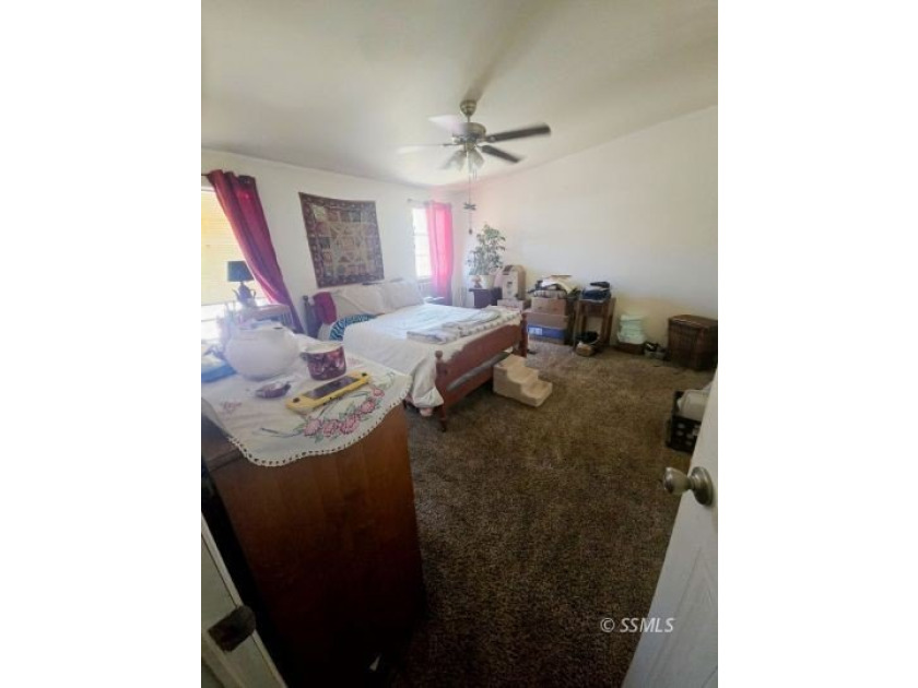 Priced to Sell! This well-maintained 3-bedroom, 2-bath home - photo 10