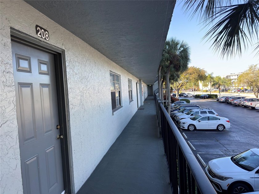 Welcome to beautiful Boca Raton! This move-in ready unit is a - photo 17