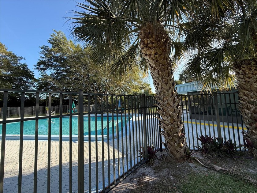 Welcome to beautiful Boca Raton! This move-in ready unit is a - photo 25