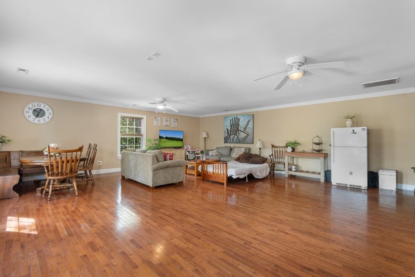 Tucked inside the sought-after golf course community of Coastal - photo 10