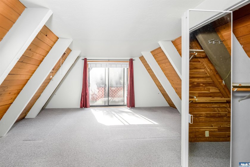 Nestled in the heart of sunny Sequim, this stunning A-frame home - photo 25