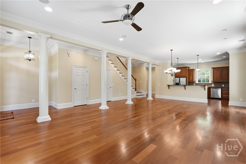 Welcome to upscale living in the heart of Savannah's downtown - photo 12