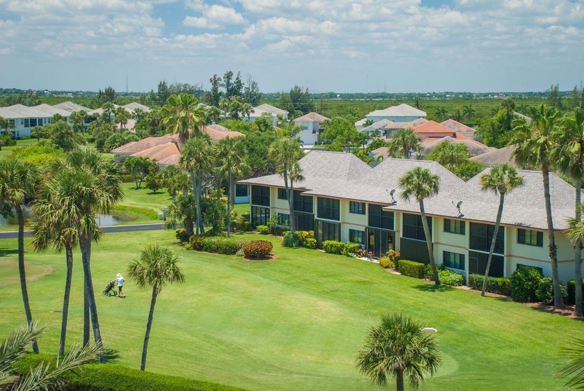 Beautiful 1-bedroom 1-bath furnished * Golf Villa* condo at - photo 39