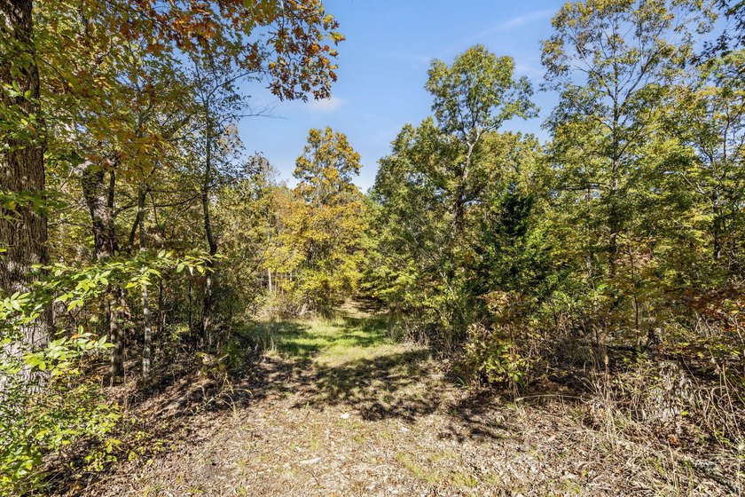 Great location and high visibility this 14.5 acres m/l has 1700 - photo 3
