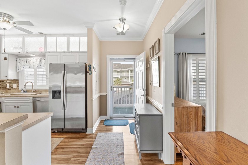 Welcome to this beautifully maintained 2-bedroom, 2-bath fully - photo 4