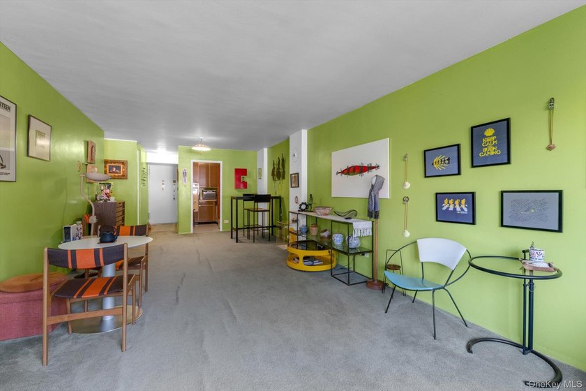 Welcome to this spacious one bedroom apartment offering comfort - photo 7