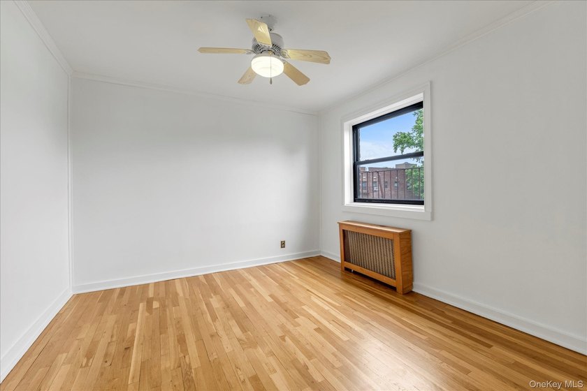 This beautiful 1 bedroom, 1 bath residence at Jeffrey Gardens - photo 11