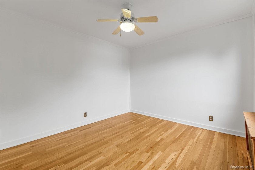 This beautiful 1 bedroom, 1 bath residence at Jeffrey Gardens - photo 14