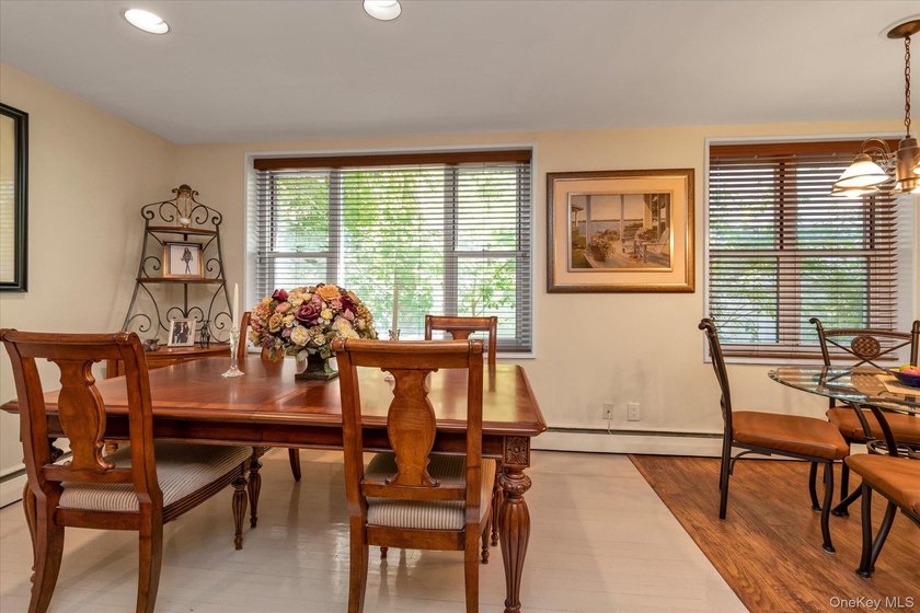 Welcome to this beautifully maintained 2-bedroom, 2-bath co-op - photo 9