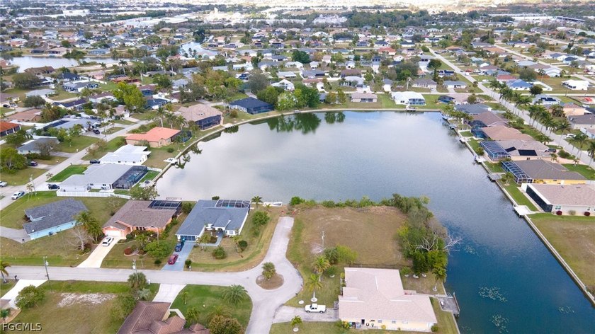 Don't miss this exceptional opportunity to own a oversized - photo 3