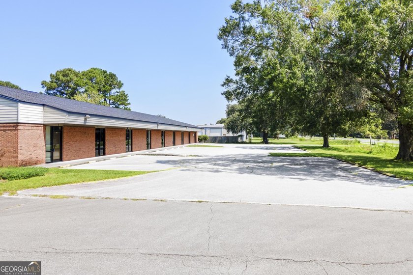 Great investment opportunity in St. Marys, GA! This 9,000 SQFT - photo 6