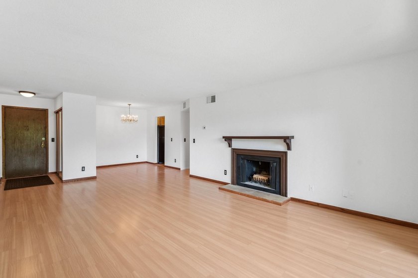 This Edina location is within minutes of a vast array of - photo 10