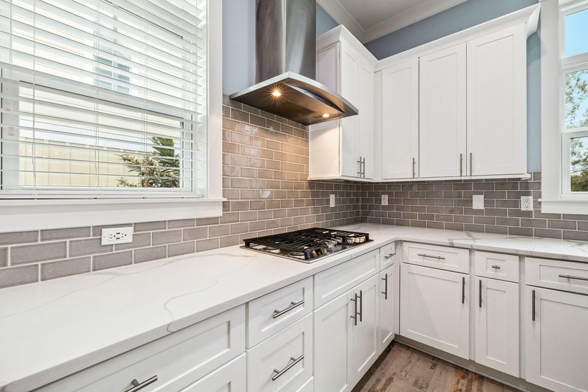 Welcome to your dream retreat, nestled in the serene community - photo 25