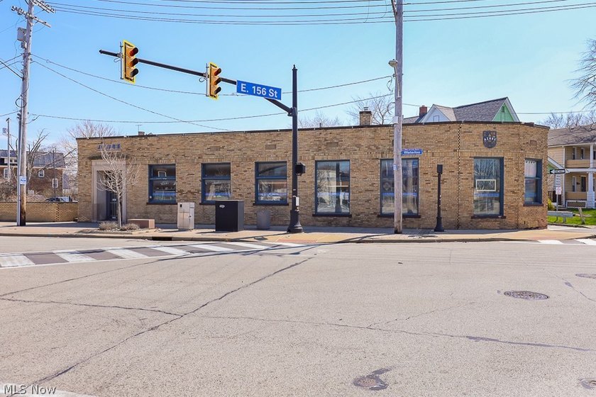 Fantastic opportunity to own a building in the heart of the - photo 7