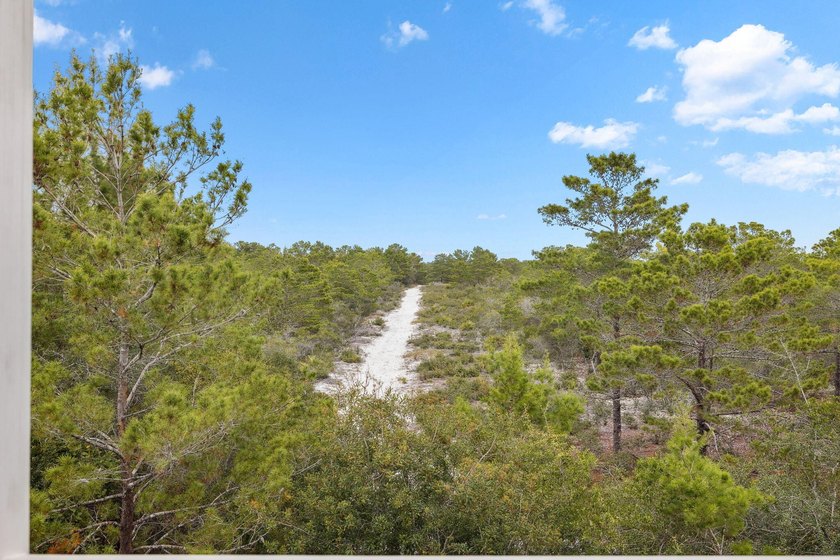 Welcome to your dream retreat, nestled in the serene community - photo 36