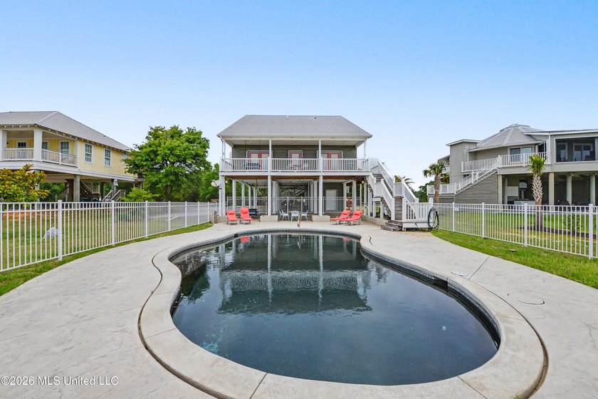 Welcome to your own private waterfront paradise! This - photo 37
