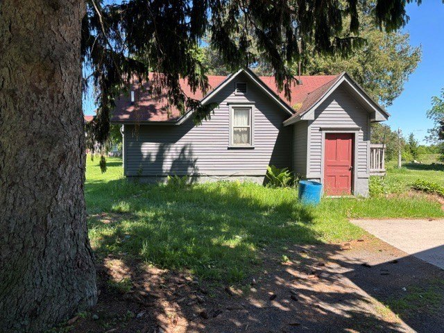 Dreams Do Come True Here! A large Victorian with a garage apt &amp; - photo 33