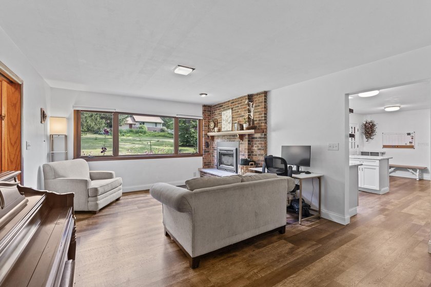 BEST OF BOTH WORLDS - Oconomowoc schools and amenities + Ixonia - photo 15