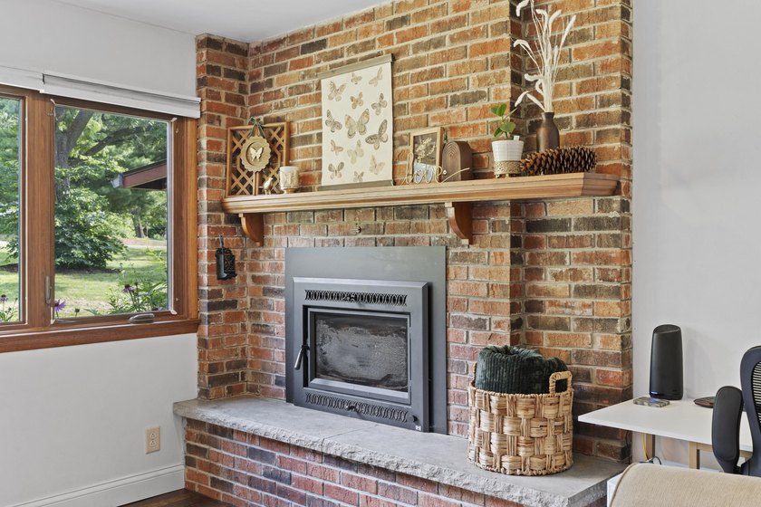 BEST OF BOTH WORLDS - Oconomowoc schools and amenities + Ixonia - photo 18