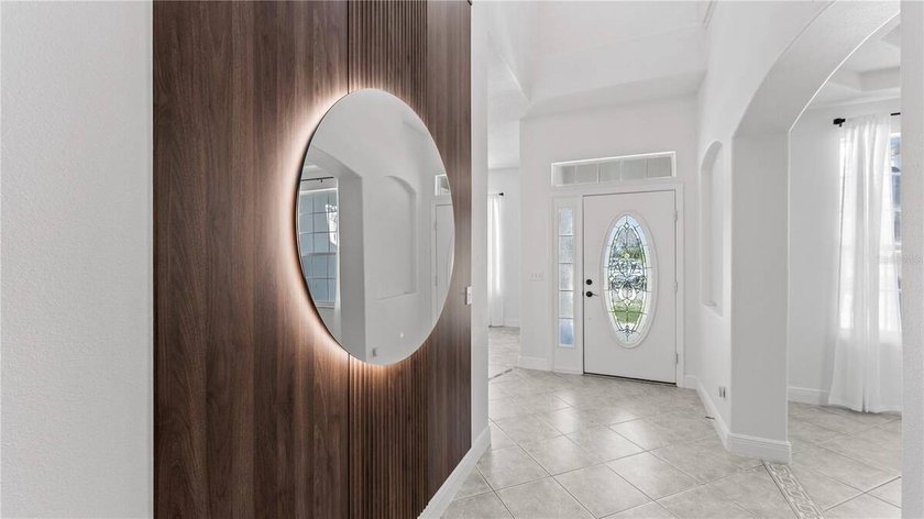 A beautiful, fully remodeled home featuring a new roof and new - photo 7