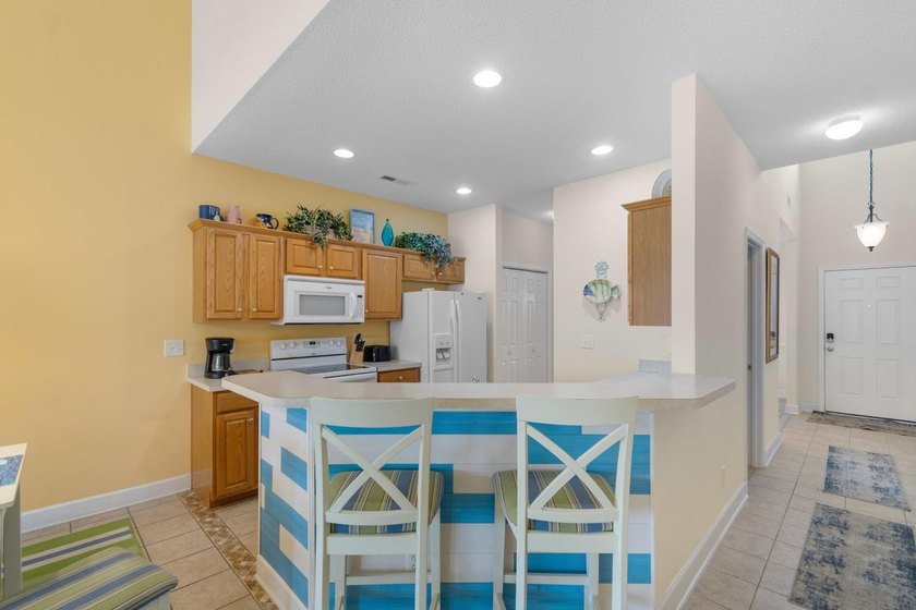 This beautifully maintained 3-bedroom, 2.5-bath condo in the - photo 7