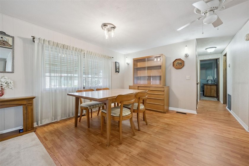 Welcome to easy Florida living in this charming 2 bedroom, 2 - photo 8