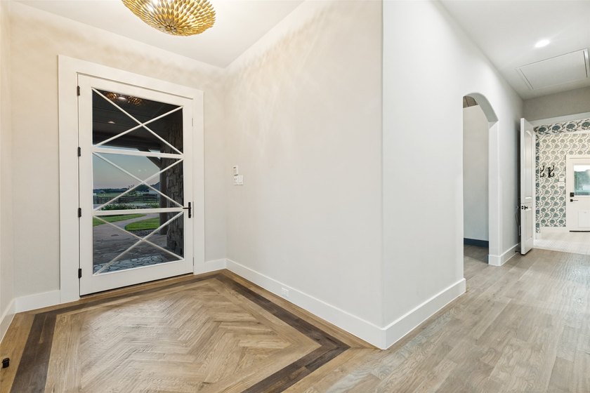 Located in the heart of the equestrian area, this peaceful - photo 5