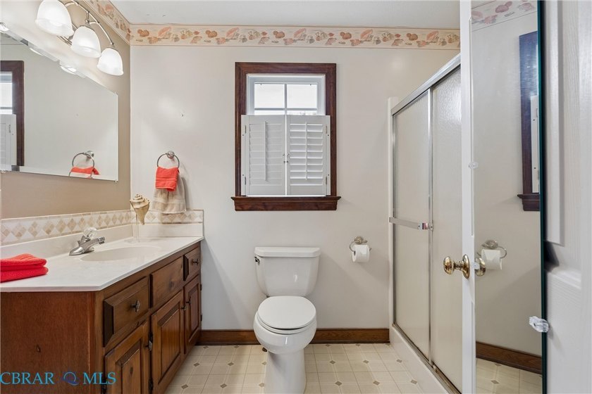 Wonderful Location in River Bank Acres in the heart of - photo 18