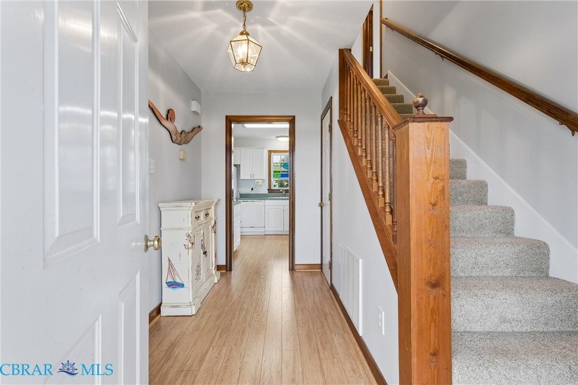 Wonderful Location in River Bank Acres in the heart of - photo 19