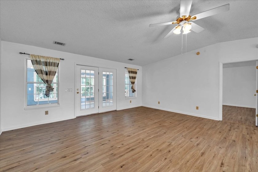 Welcome to a fisherman's paradise in the desirable Limestone - photo 24
