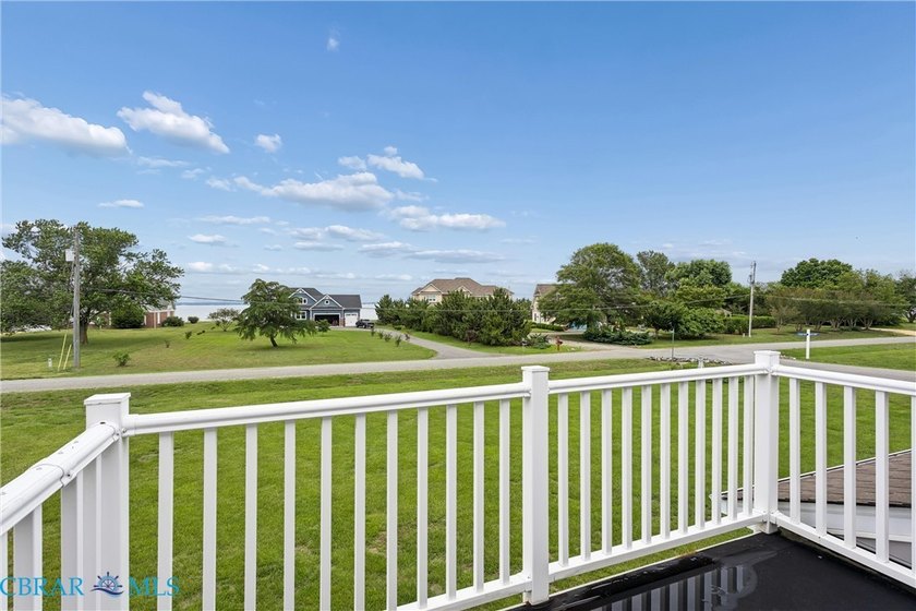 Wonderful Location in River Bank Acres in the heart of - photo 25