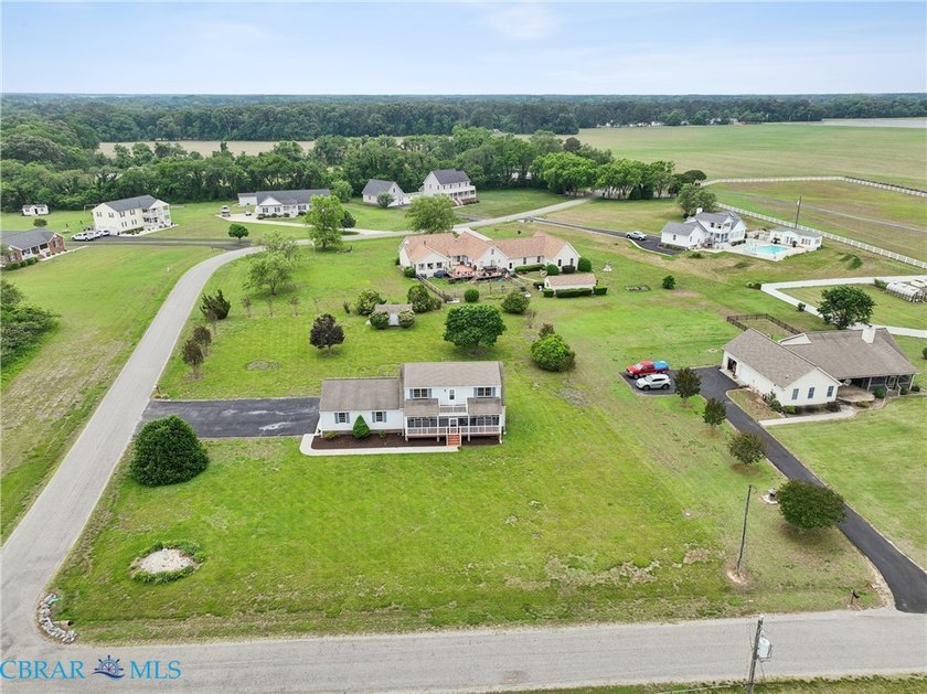 Wonderful Location in River Bank Acres in the heart of - photo 29