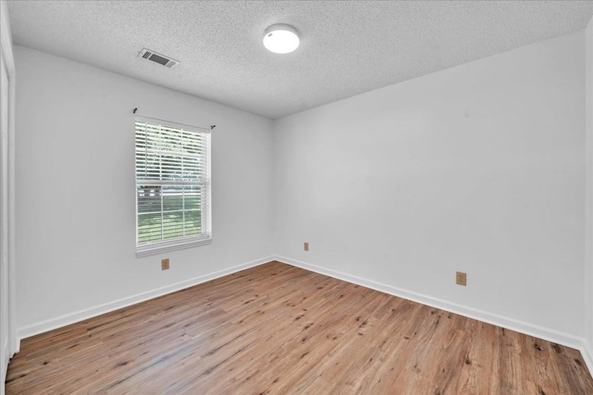 Welcome to a fisherman's paradise in the desirable Limestone - photo 35