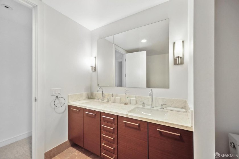 Experience elevated city living in one of San Francisco's - photo 9