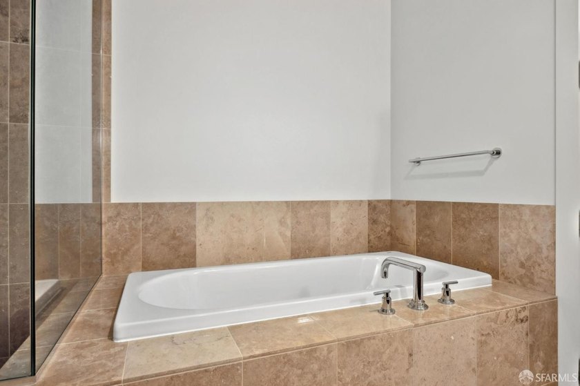 Experience elevated city living in one of San Francisco's - photo 10