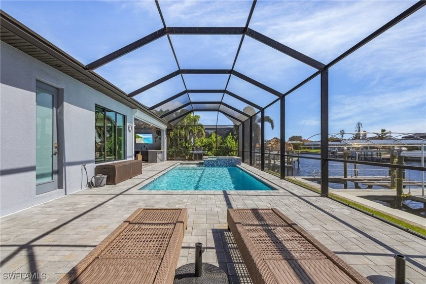 Stunning SOUTHERN EXPOSURE Built in 2022. NO FLOODING HERE! This - photo 25