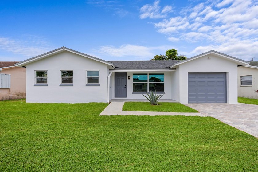 ABSOLUTELY GORGEOUS SINGLE FAMILY HOME | PRIME BOCA RATON - photo 25