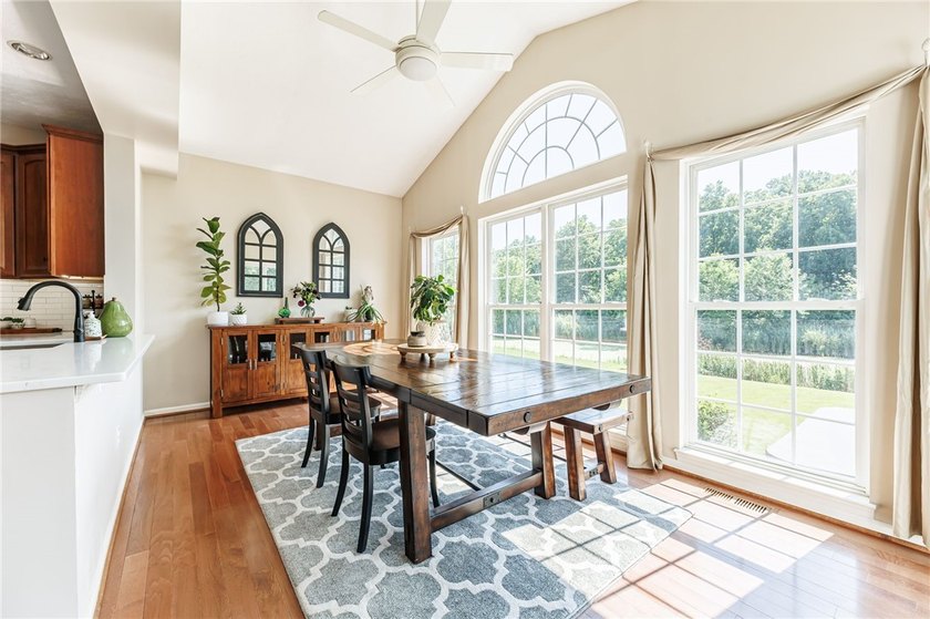 Looking for a beautiful, turn-key property in the desirable - photo 15